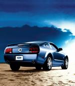 Ford Mustang GT 2005 года